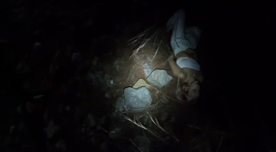 Yürüyüş yaparken uçurumdan düşen 2 turist kurtarıldı