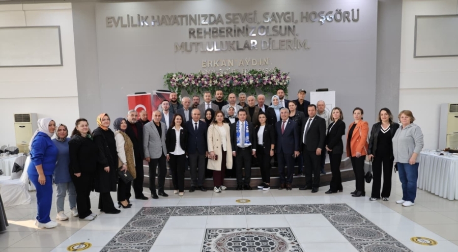 Osmangazi Belediye Başkanı Erkan Aydın'a Ovaakça'da hizmet teşekkürü