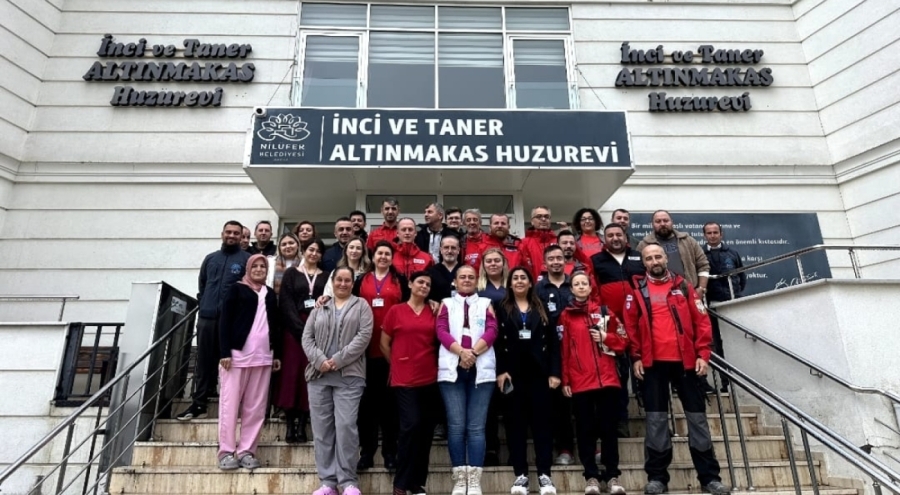 Nilüfer'de huzurevi sakinleri deprem ve yangın tatbikatı gerçekleştirdi