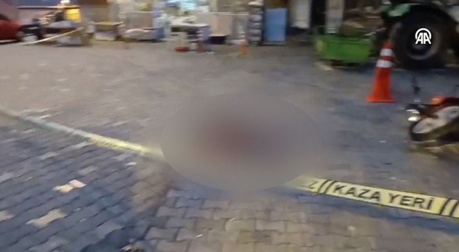 Çorum'da sokak ortasında tartıştığı baba ve oğlunu öldürdü