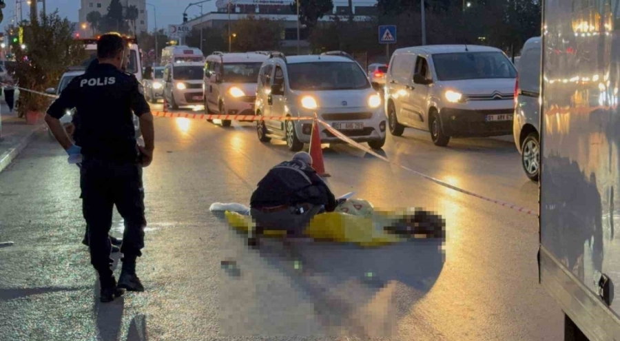 Adana'da yolun karşısına geçen yaşlı adam hayatını kaybetti
