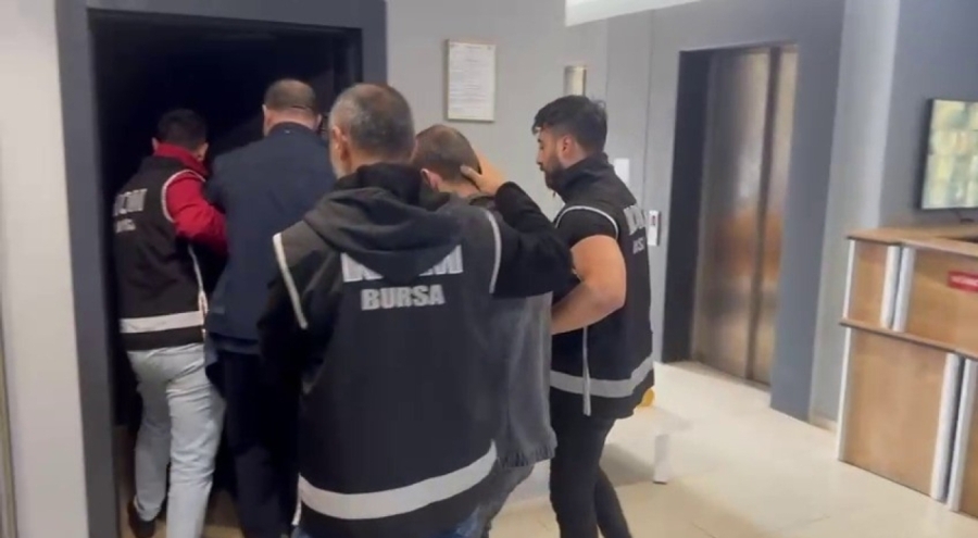 Bursa merkezli 11 ilde eş zamanlı "Change araç" operasyonu!