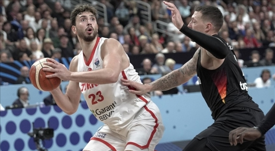 Alperen Şengün "3 sayılık atışlarını" EuroBasket 2025'te geliştirdi