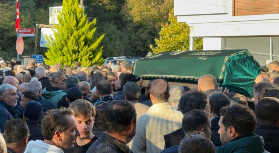 Fabrika yangınında hayatını kaybedenlerden Tuncay Yıldız'ın cenazesi İstanbul'da defnedildi