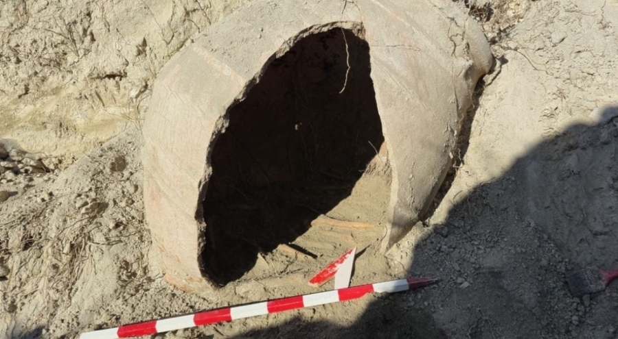 Su borusu için açılan çukurdaki küplerde insan kemiği parçaları bulundu!