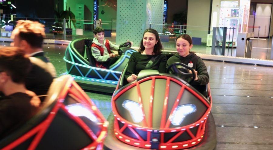 Osmangazi Belediyesi'nden başarılı Dijiders öğrencilerine ödül