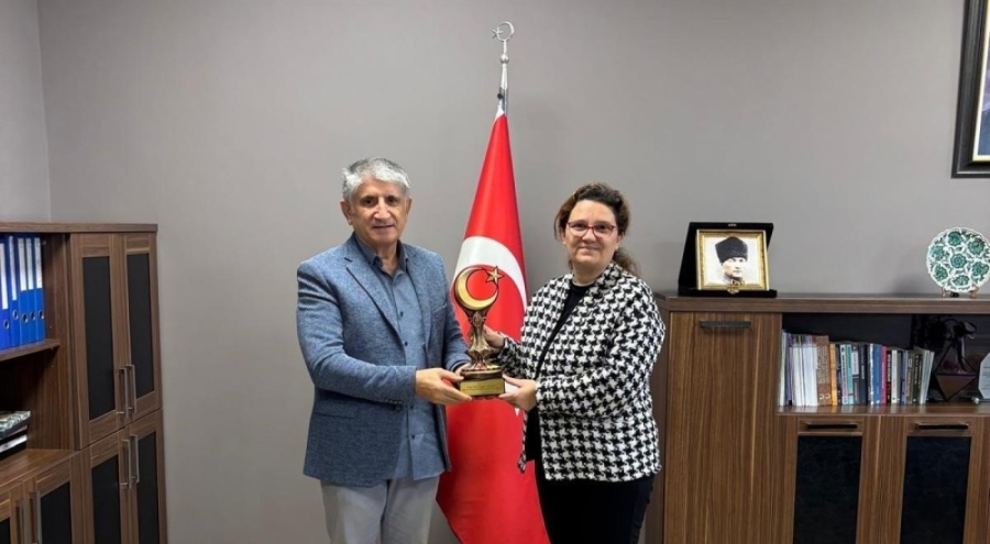 BUÜ'lü akademisyene 'Türk Dünyası Bilim Ödülü' layık görüldü