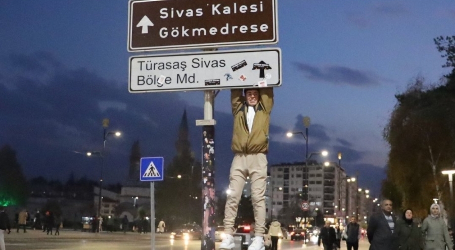 Tabela çılgınlığı akımı Ankara'dan Sivas'a sıçradı!