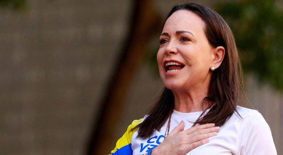 Venezuela'da Machado'dan orduya çağrı!