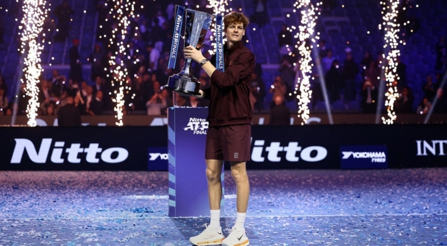 ATP Finalleri'nde kazanan Jannik Sinner oldu