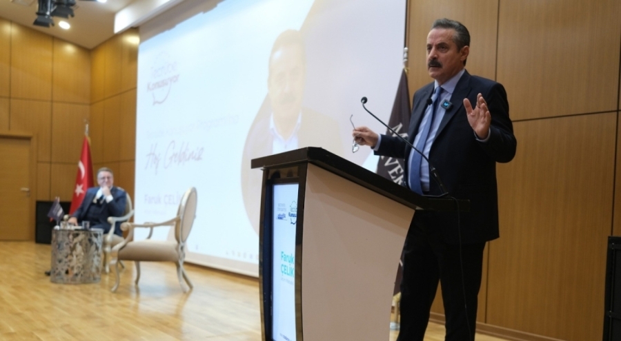 Faruk Çelik, Bursa'da üniversiteli gençlerle buluştu