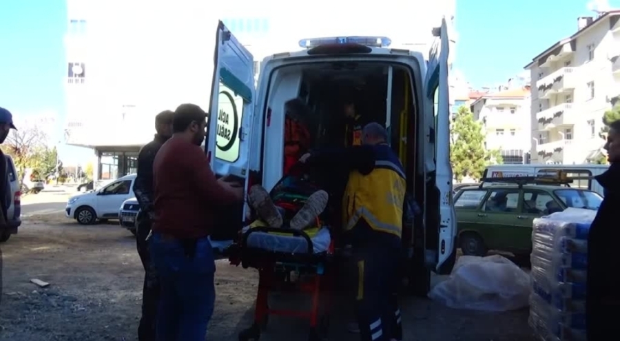 Konya'da asansör boşluğuna düşen kişi yaralandı