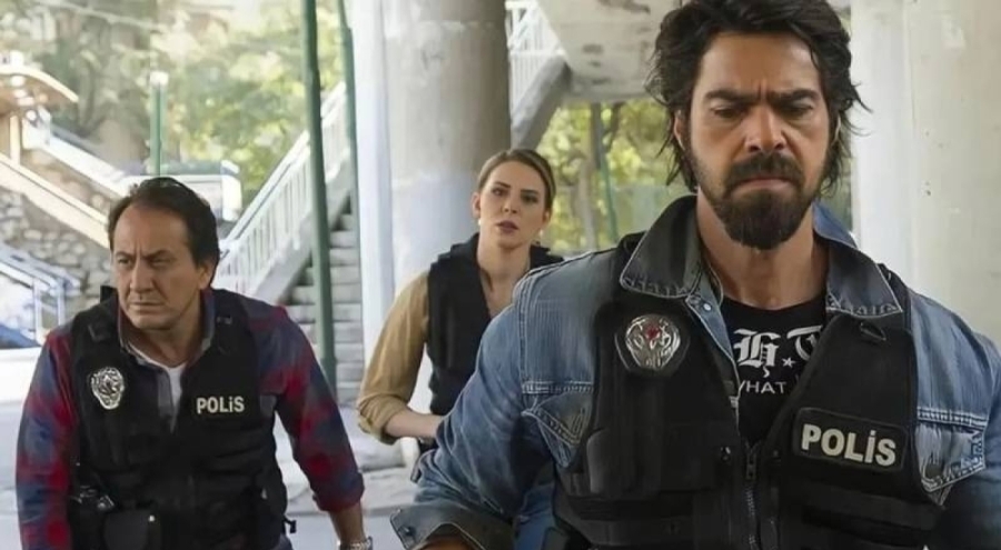 Arka Sokaklar'ın yıldız ismi ekranlara geri dönüyor