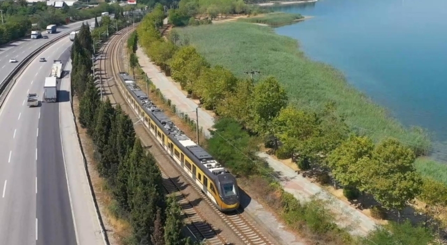 Milli Banliyö Tren Seti'nin dördüncüsü raylarda
