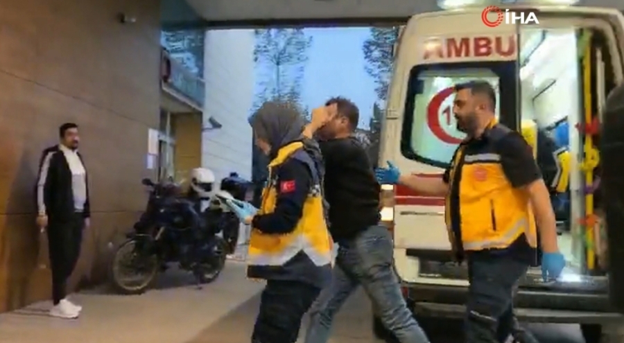 Bursa'da eli traktörün hidrolik sistemine sıkışan çiftçi yaralandı