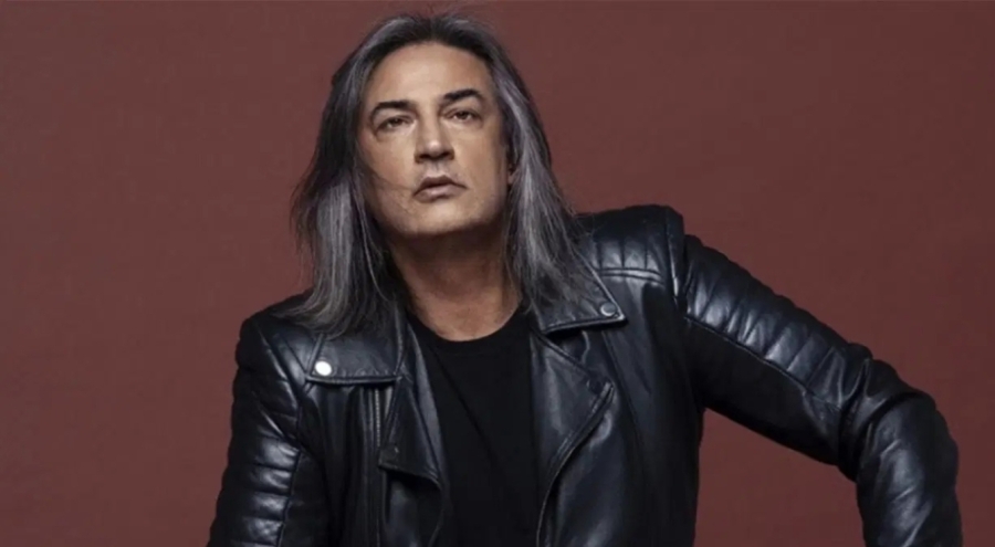 Şarkıcı Çelik hayranlarını korkuttu