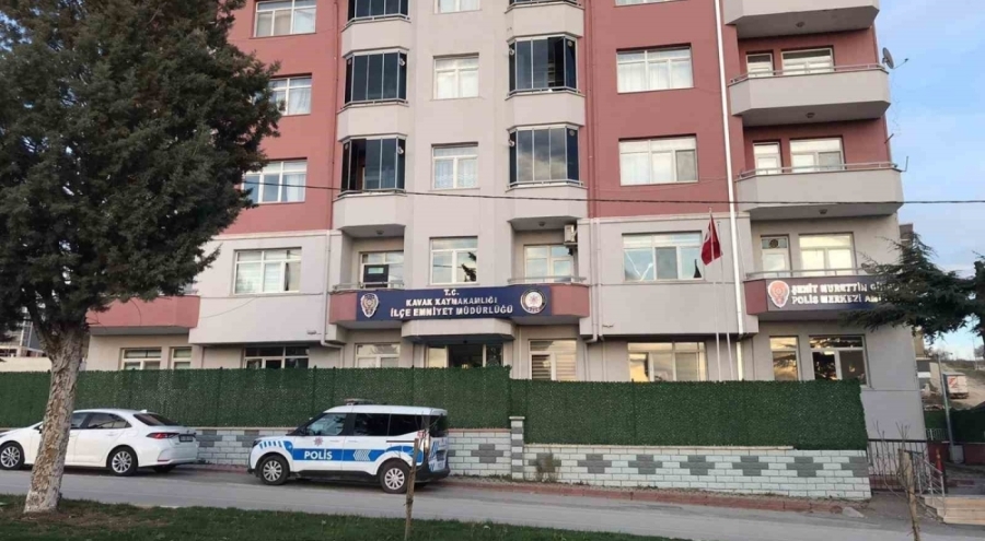 Kendini vuran polis memuru yaşamını yitirdi