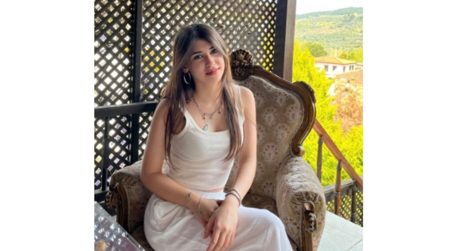 Takla atan araçtan fırlayan genç kız yaşamını yitirdi