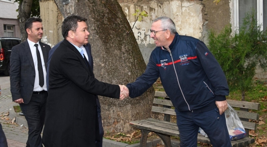 Osmangazi Belediye Başkanı Aydın İstiklal Mahallesi'nde vatandaşlarla buluştu