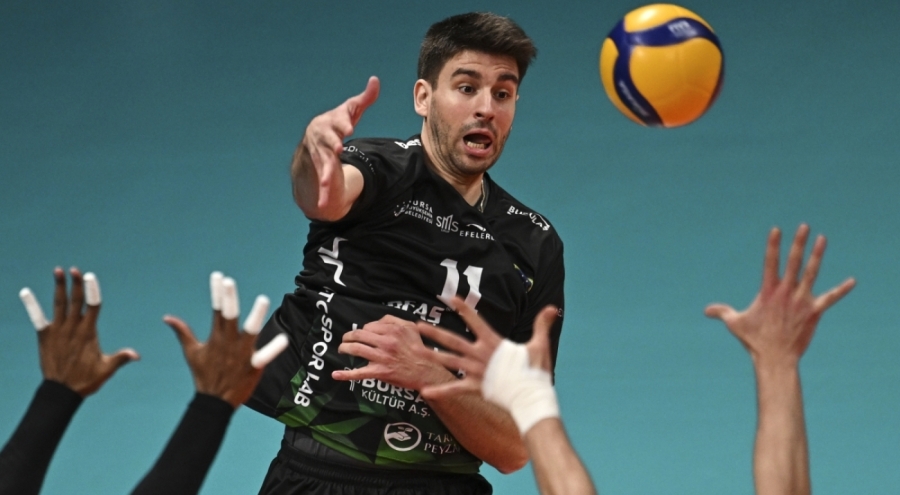 Halkbank: 3 - Bursa Büyükşehir Belediyespor: 0