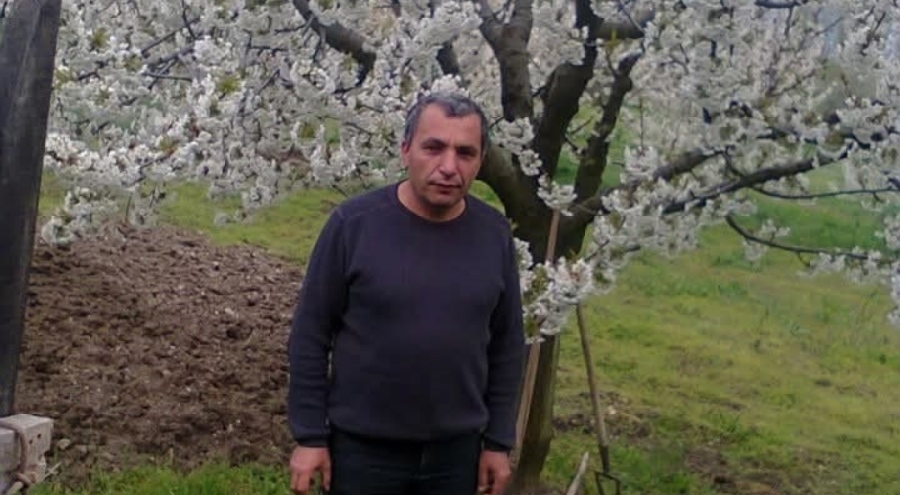 Bursa'da ağaçtan düşen adam hayatını kaybetti