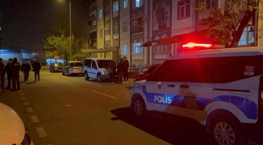 Kayseri'de iki kardeş 3 gün arayla evlerinin penceresinden atladı