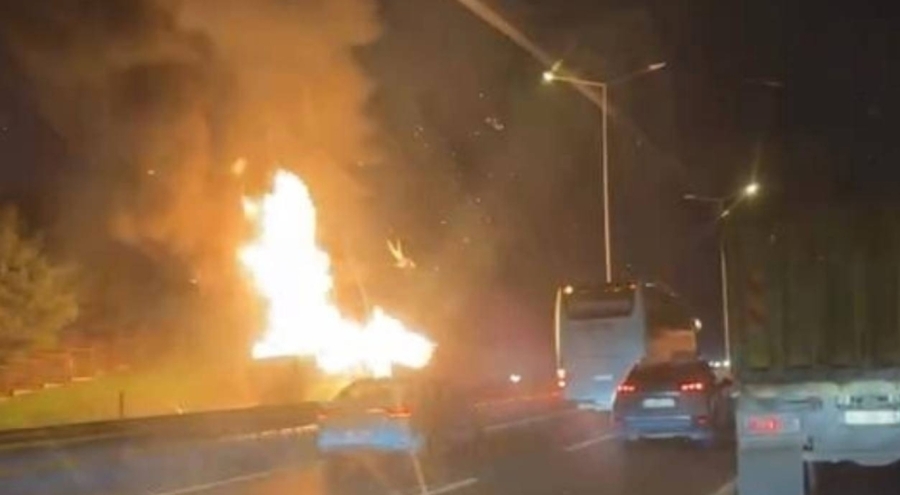 İETT otobüsünde yangın çıktı!