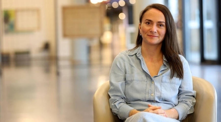 Babasıyla aynı hastalığa yakalanan kadın erken teşhisle kanseri yendi