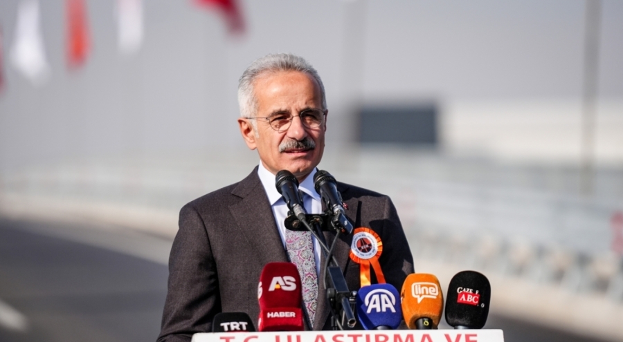 Bakan Uraloğlu Bursa'ya hızlı tren için tarih verdi!