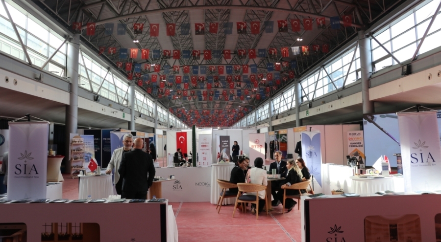 Bursa'da Uluslararası Sağlık Turizmi, Ticaret ve Turizm Zirvesi başladı