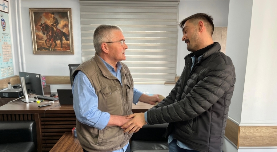 Bursa'da engelli gençten "insanlık ölmemiş" dedirten hareket