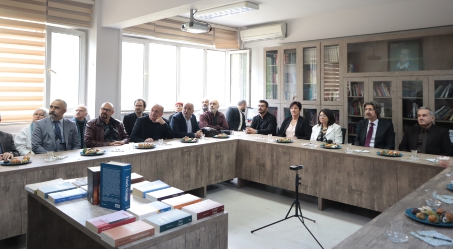 Arena Eğitim Kurumları'ndan Prof. Dr. Ahmet Cevizci'ye anlamlı vefa