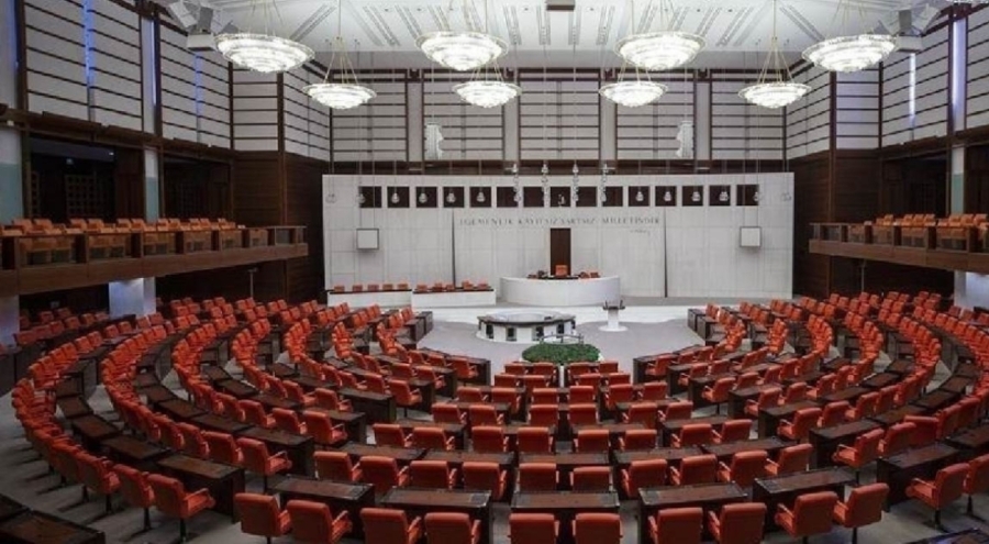 Meclis'te CHP, Ak Parti ve diğer partilerin sandalye dağılımı değişti
