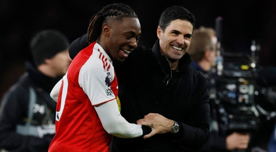 Arsenal, Tottenham'ı farklı yendi