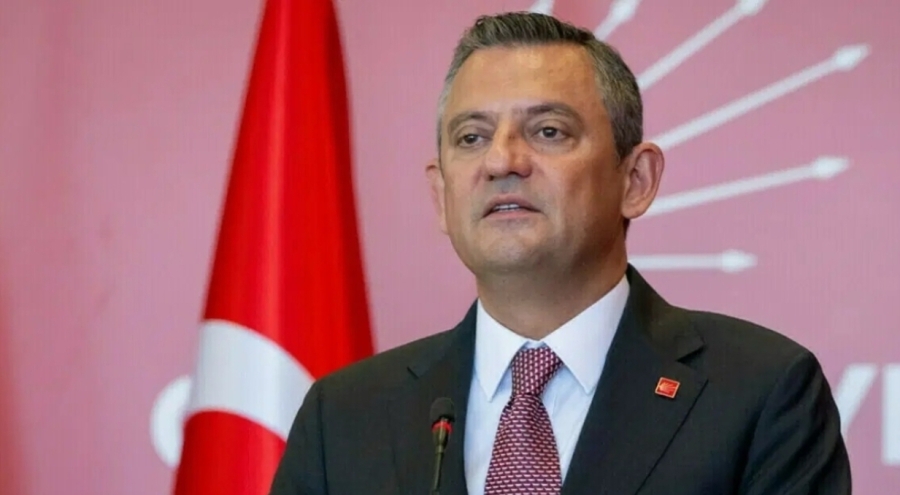 Özel'den 'Öğretmenler Günü' mesajı