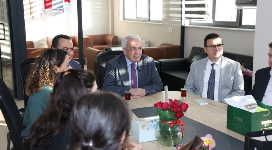 Nilüfer Belediye Başkanı Şadi Özdemir: "Geleceği kuran öğretmenlerdir"