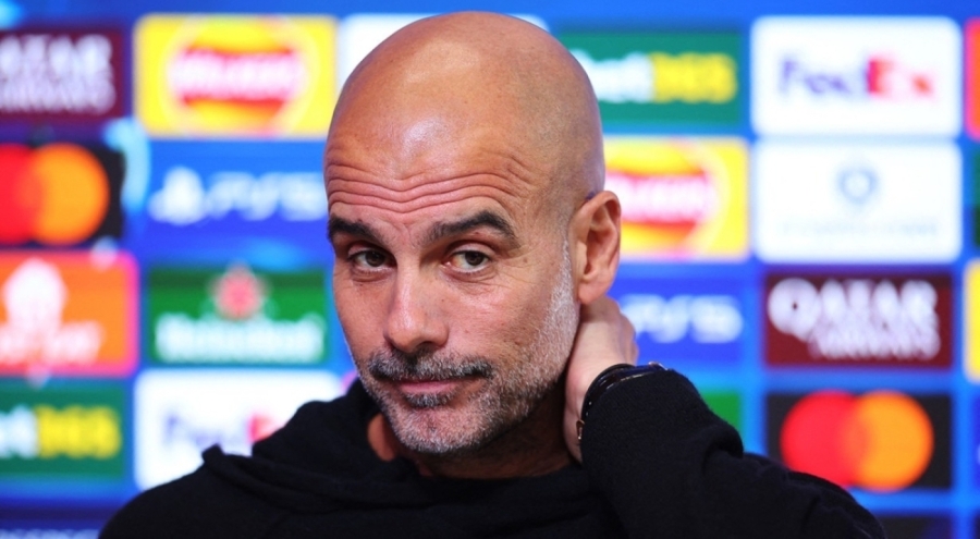 Pep Guardiola kameramandan özür diledi