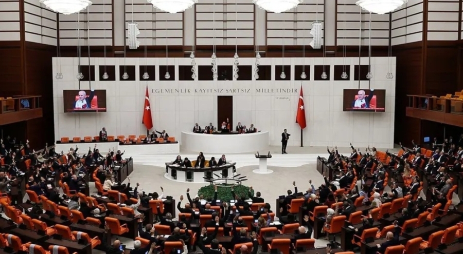 Meclis'te vergi ve bütçe mesaisi