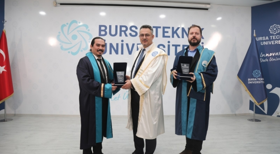 BTÜ'de yüksek lisans ve doktora öğrencileri mezun oldu