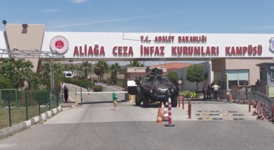 İZBETON'da 'araç kiralama' davası görülmeye başladı