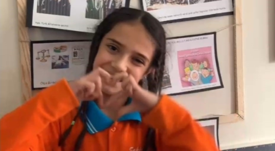 İnegöl'de öğrencilerden anlamlı 24 Kasım kutlaması