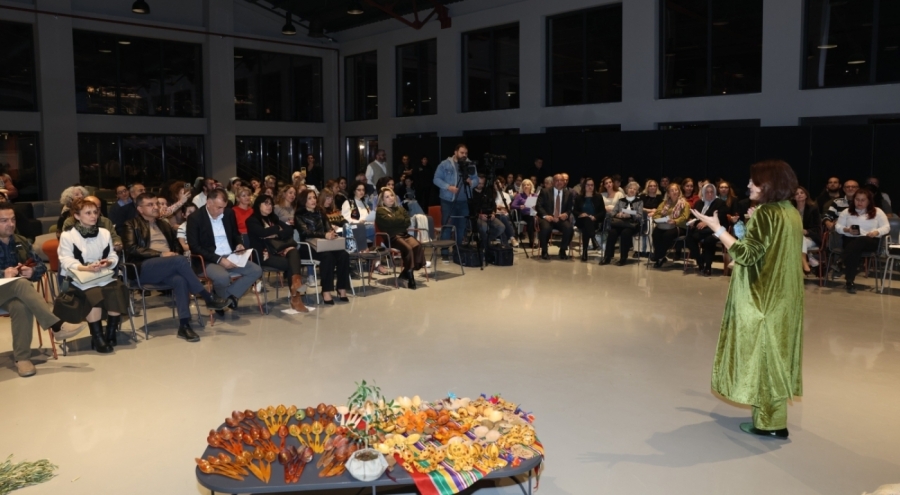 Nilüfer'de kaşığın hikayesi zeytinli lezzetlerle anlatıldı