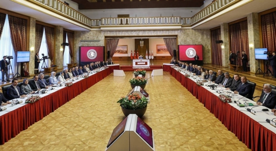 TBMM açıkladı: Süreç Komisyonu, İmralı'ya giderek Öcalan'la görüştü!