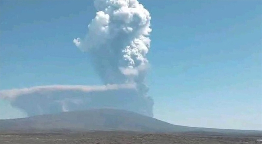 Etiyopya'daki Hayli Gubbi Yanardağı 12 bin yıl sonra ilk kez patladı