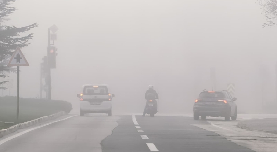 İnegöl'de görüş mesafesi 10 metreye düştü