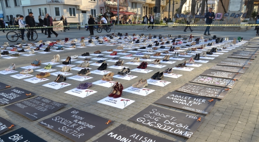 Bursa'da sahipsiz ayakkabılar kadın cinayetlerini anlattı