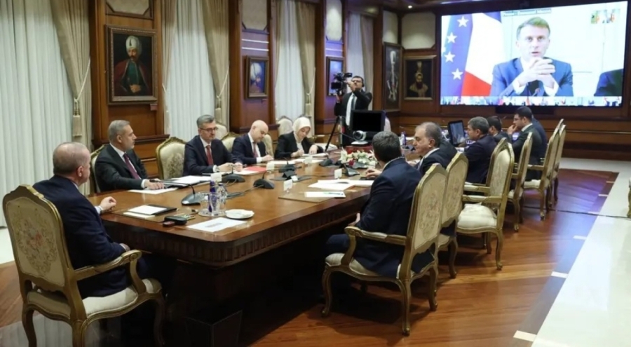 Cumhurbaşkanı Erdoğan, Ukrayna Liderler Zirvesi'ne katıldı