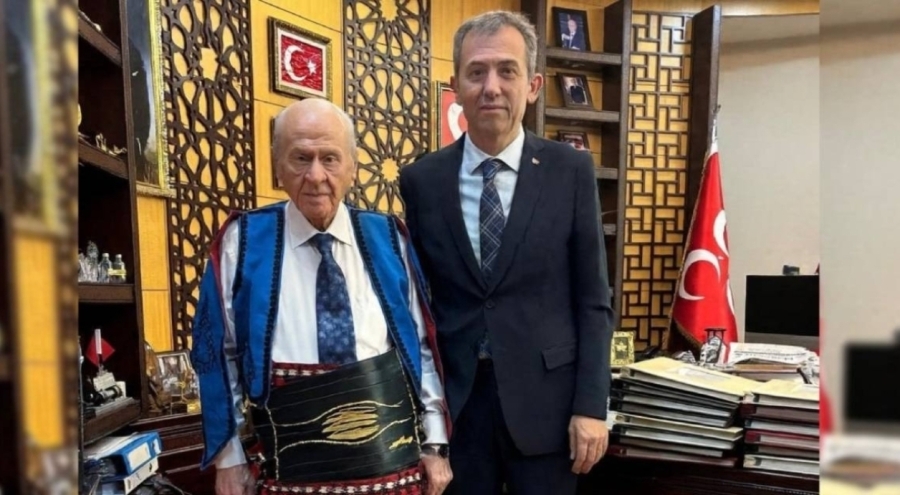 Alevi-Bektaşi Kültür ve Cemevi Başkanı Özzeybek'ten Bahçeli'ye ziyaret