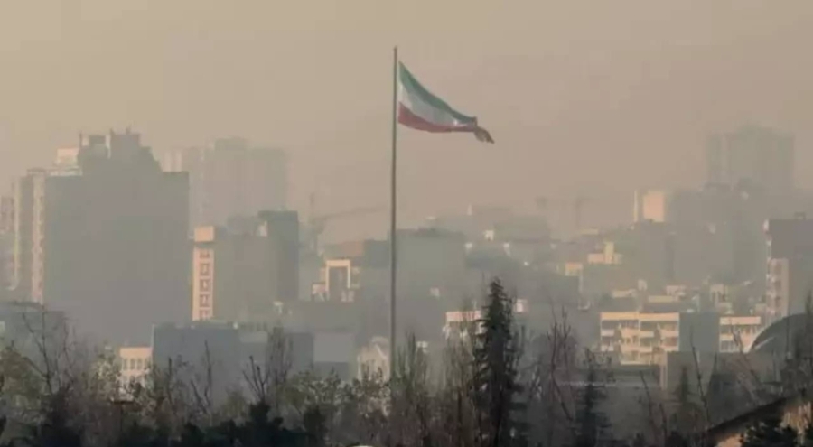 İran'da hava kirliliği nedeniyle 18 eyalette eğitim uzaktan yapılıyor