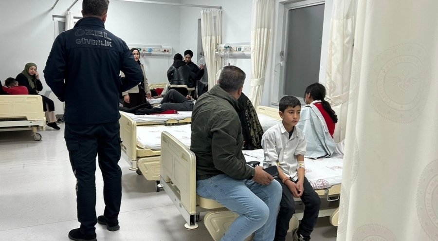 Bingöl'de gıda zehirlenmesi! 120 öğrenci hastanelik oldu